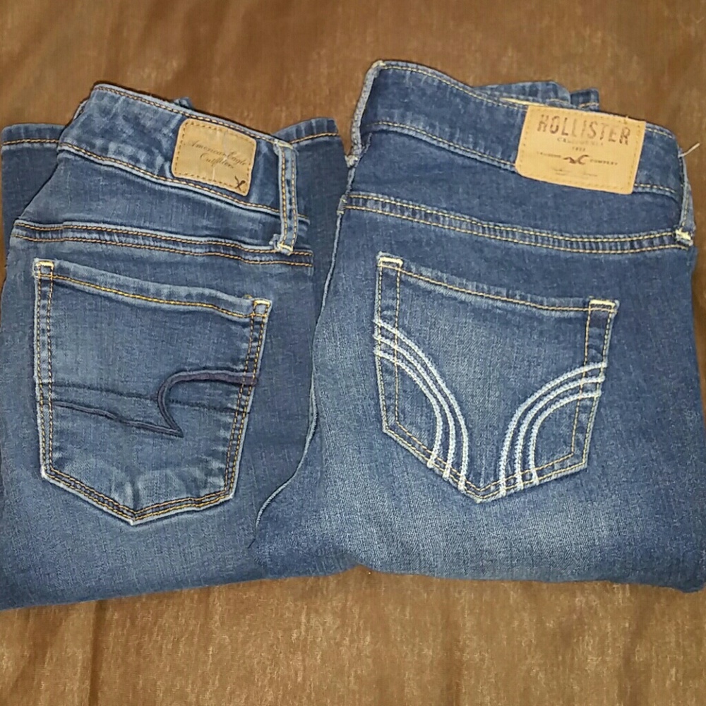 2 pairs of jeans
